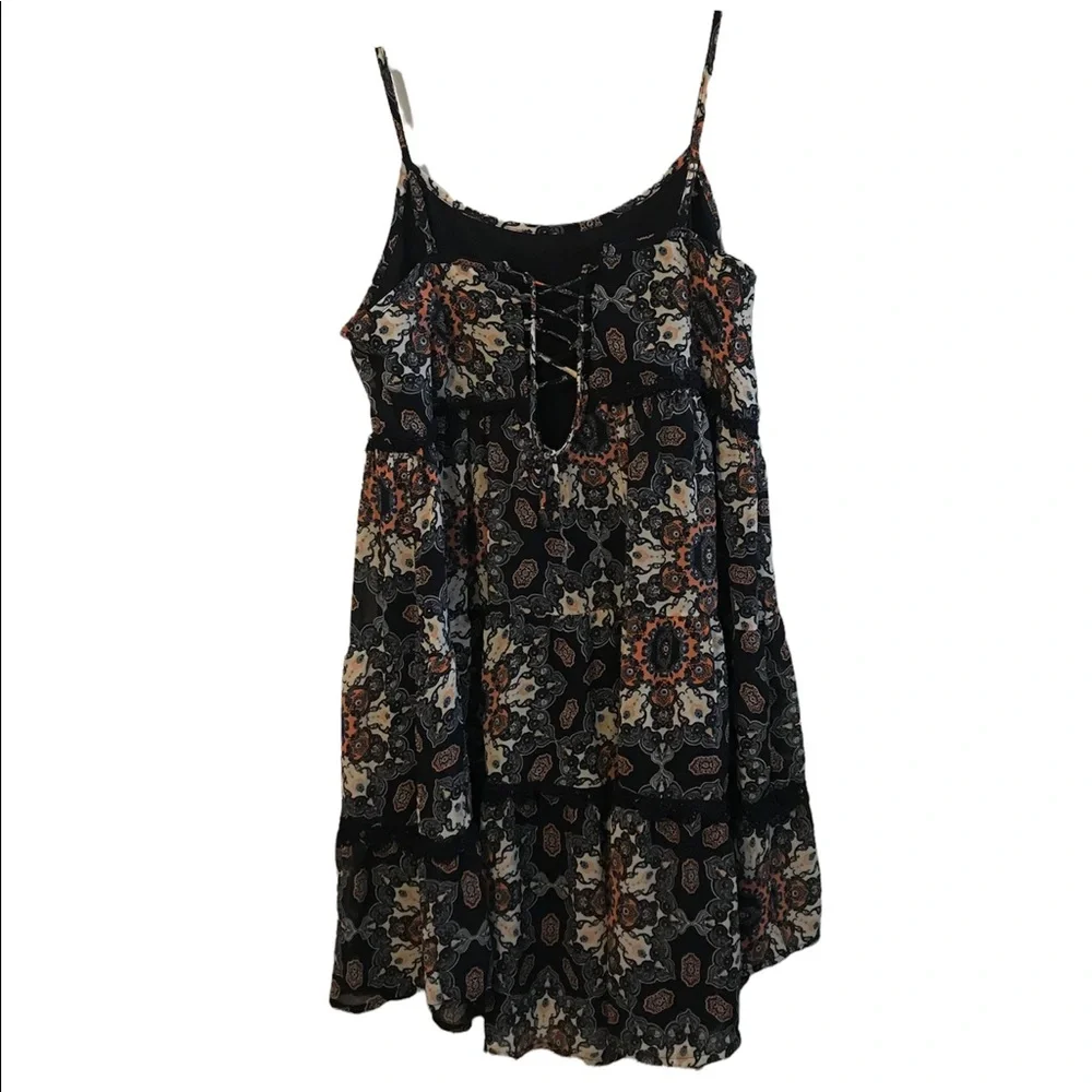 Taylor & Sage Tiered Fully Lined Dress Large - Picture 2 of 9